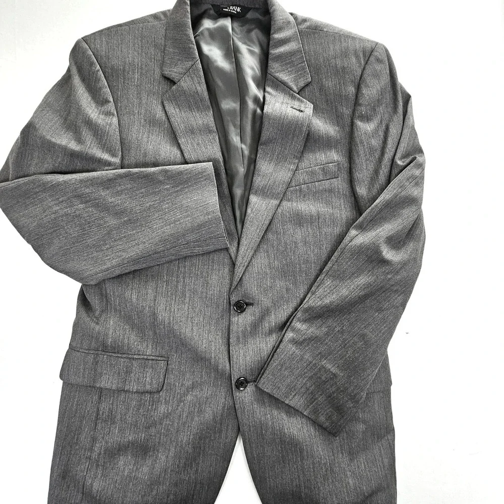 Jos A Bank Signature Collection Grey Herringbone 100% Wool Suit Set Mens 42L